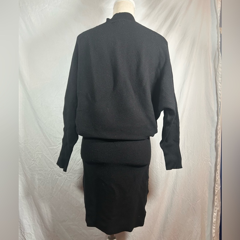 Just Female Home Knit Sweater Dress Black
Small - Picture 4 of 9